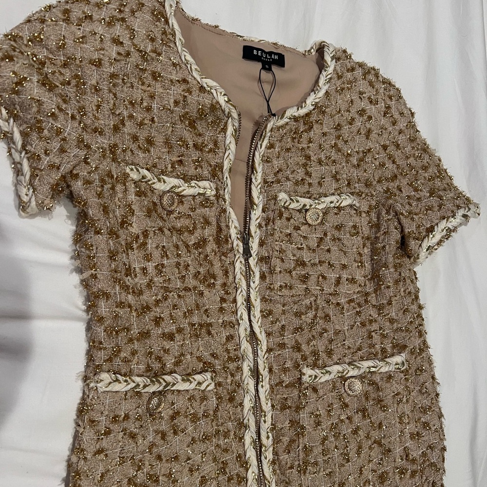 Blouse and skirt set by Beulah gold and Tan Embellished